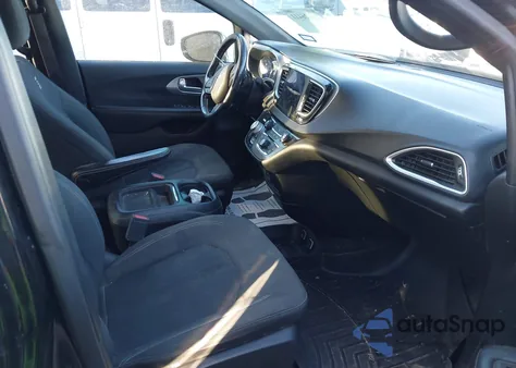 2019 Chrysler Pacifica Touring Plus из США, поврежденный, VIN 2C4RC1FG6KR574040